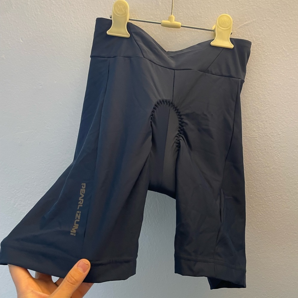 Pearl Izumi womens cycling shorts